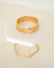 Load image into Gallery viewer, Statement bracelet