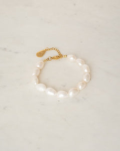 Pearl bracelet with 18k gold plated sterling silver beads