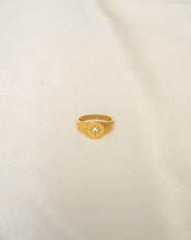 Load image into Gallery viewer, Star zircon ring