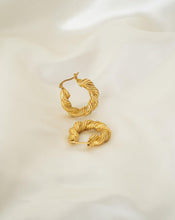 Load image into Gallery viewer, 18kt gold plated hoop earrings