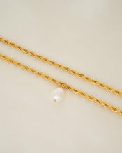 Load image into Gallery viewer, rope chain natural pearl pendant necklace