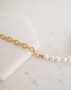 engraved chain bracelet with pearls