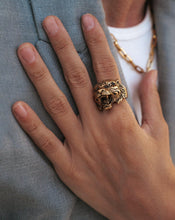 Load image into Gallery viewer, statement ring